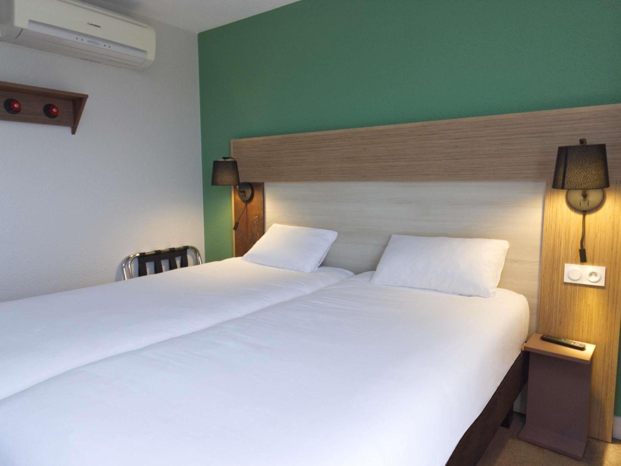 Greet Hotel Dijon Sud Longvic Buitenkant foto
