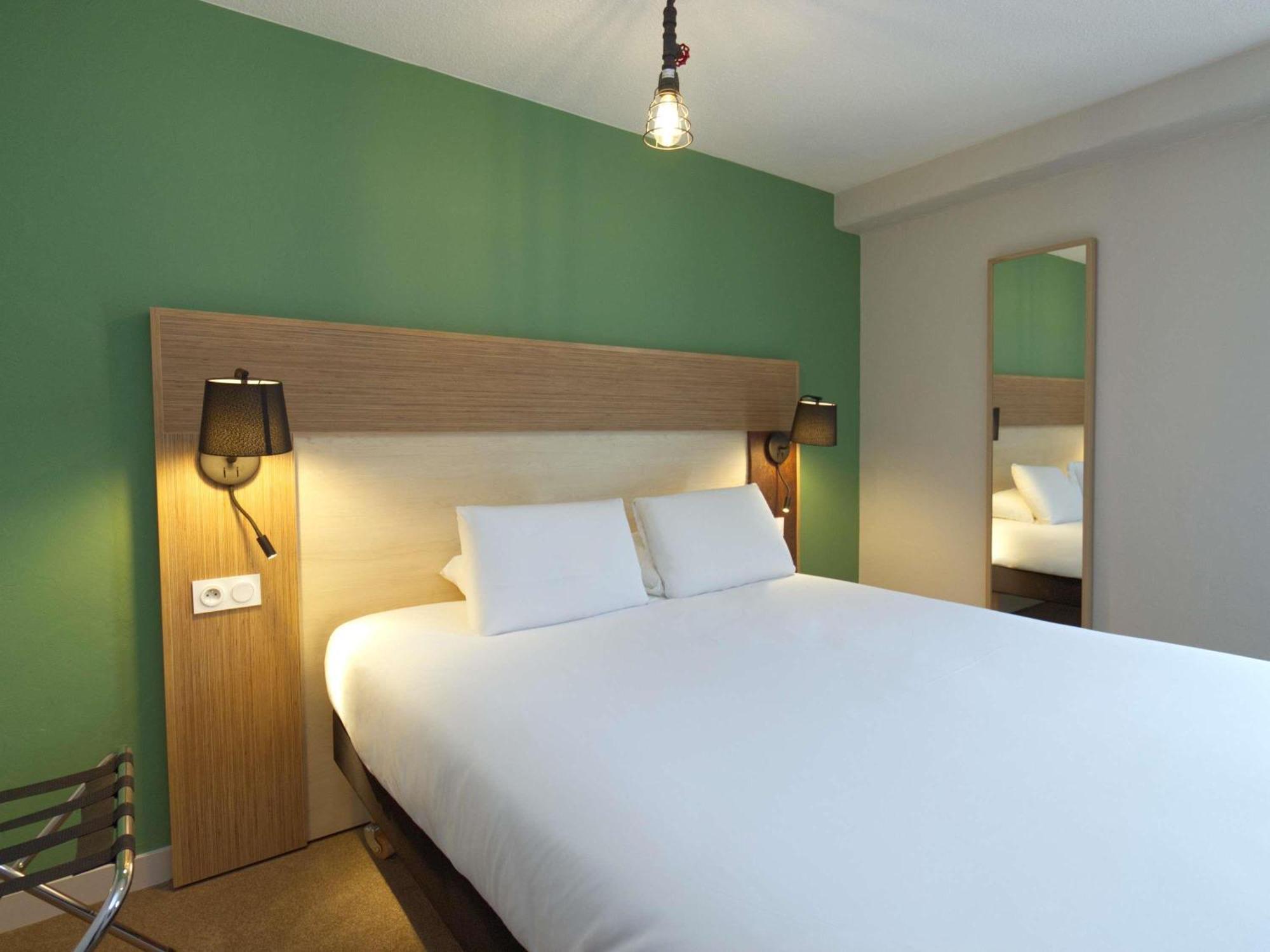 Greet Hotel Dijon Sud Longvic Buitenkant foto