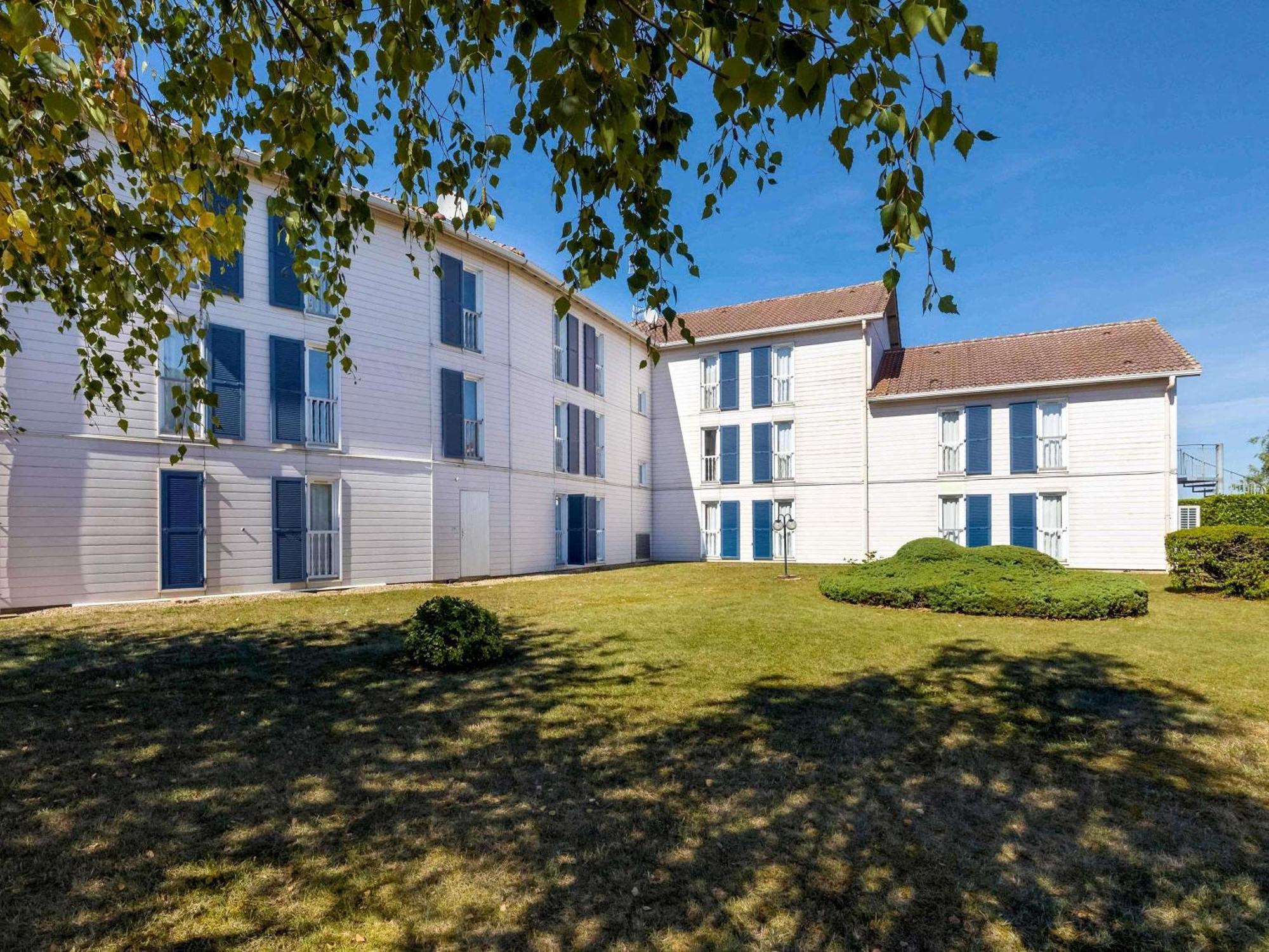 Greet Hotel Dijon Sud Longvic Buitenkant foto